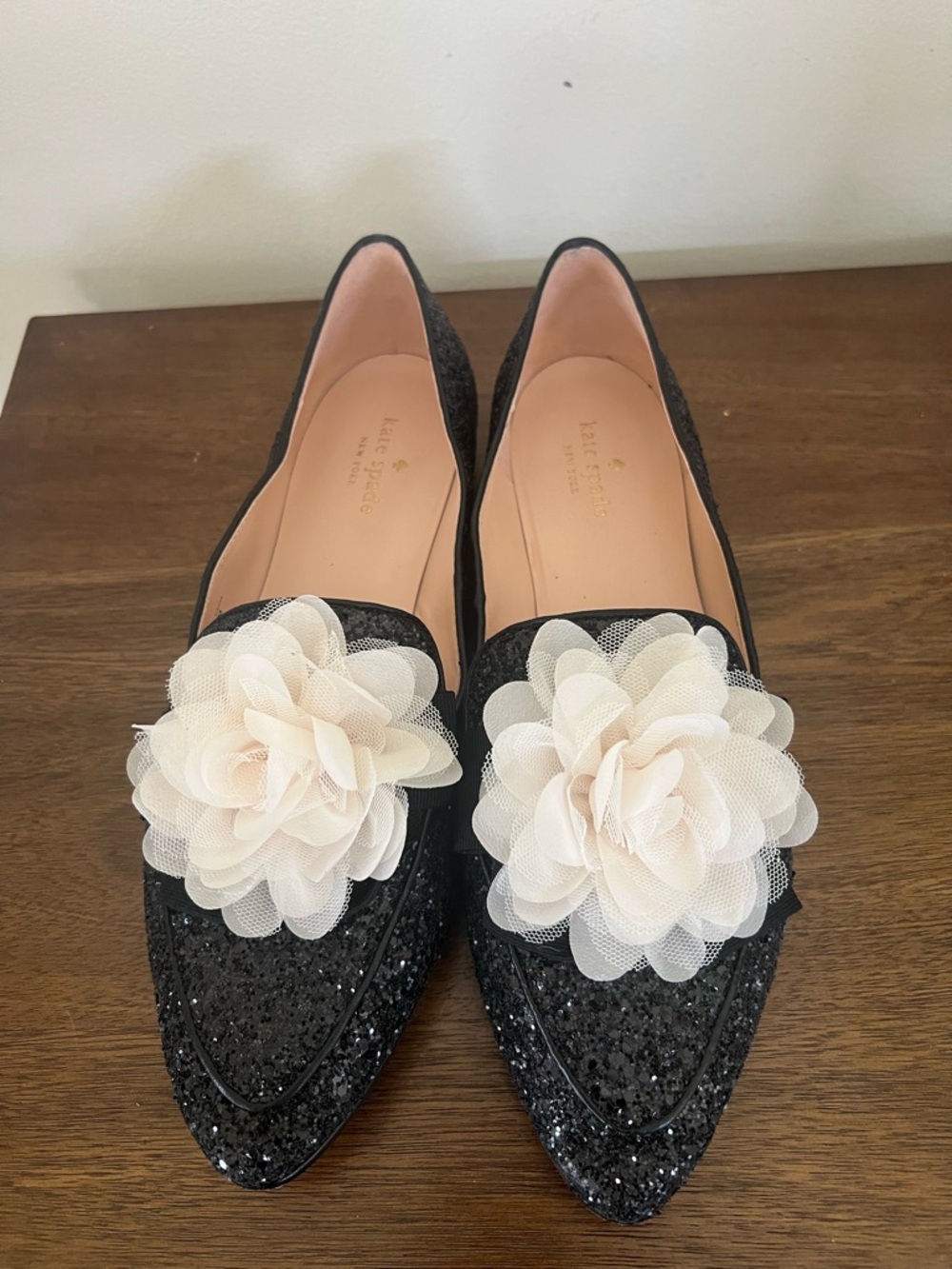 Kate Spade Cinda Glitter Sparkle Black Leather Loafers Flats Flower Bow Sz 10.5M
